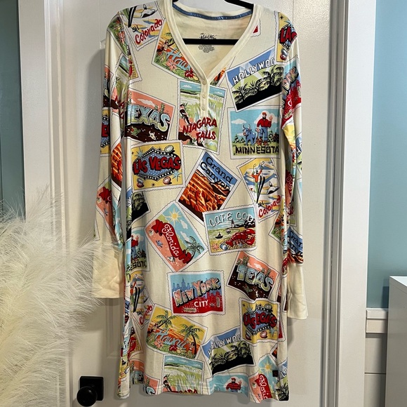 Nick & Nora Dreamin’ About Travel Postcards Nightgown. Size Small. NWOT. - Picture 1 of 9